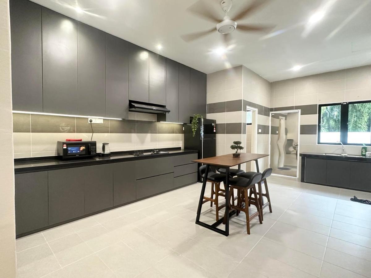 《Untitled Homestay》Sitiawan Luaran gambar