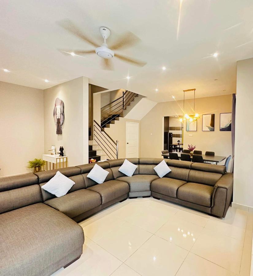 《Untitled Homestay》Sitiawan Luaran gambar