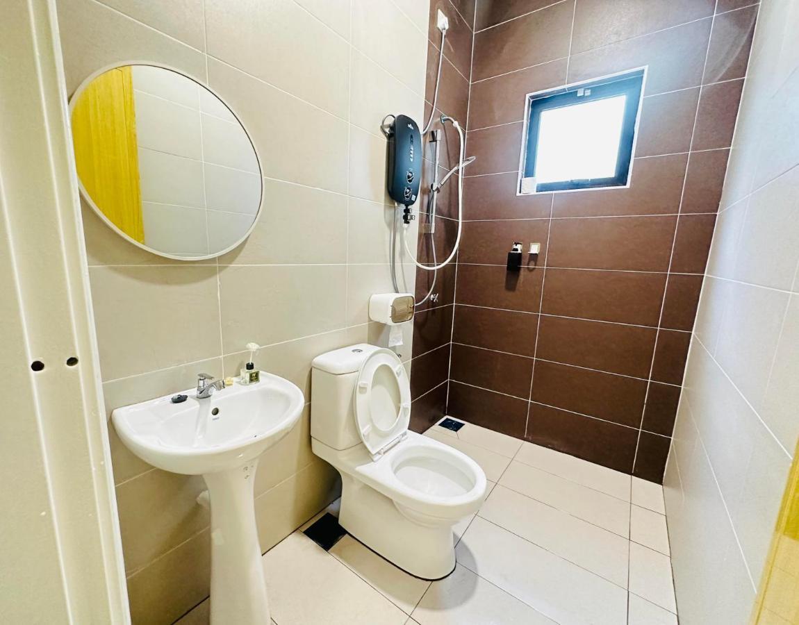 《Untitled Homestay》Sitiawan Luaran gambar