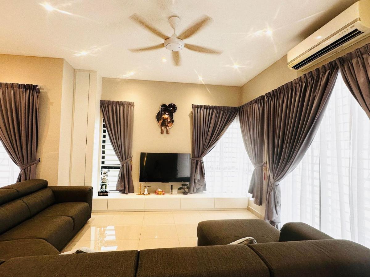 《Untitled Homestay》Sitiawan Luaran gambar