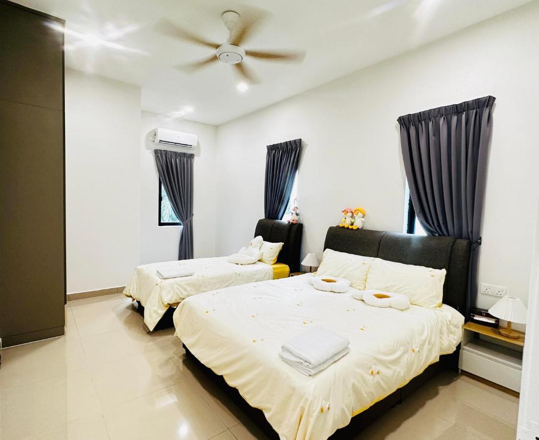 《Untitled Homestay》Sitiawan Luaran gambar